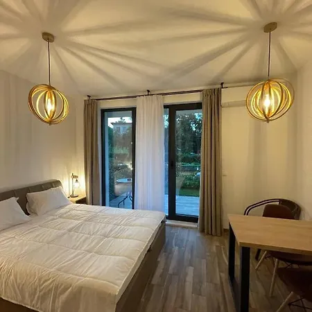 Apart-Complex Luxury Studio * فارنا